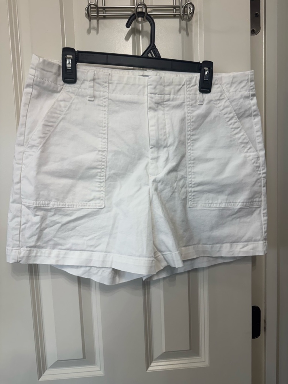 Banana Republic White Cotton Patch-Pocket Bermuda Shorts